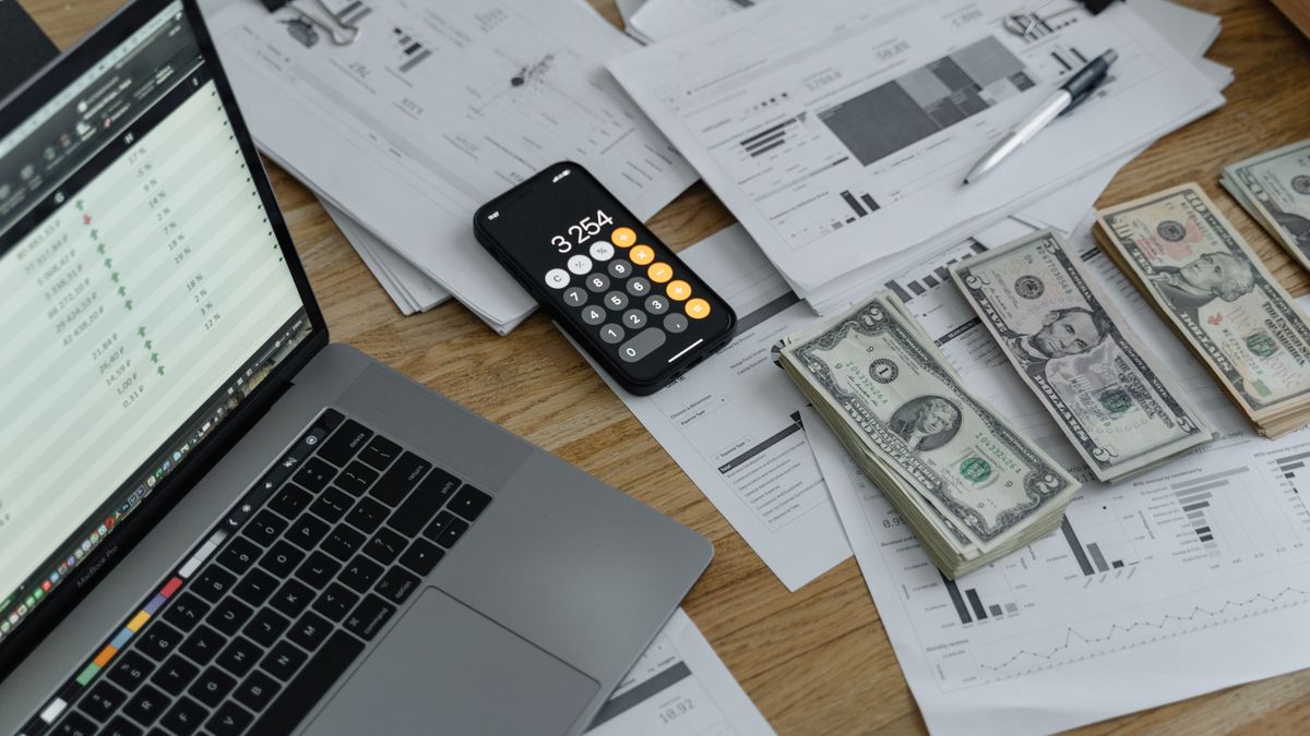 Cómo declarar el IRAE en Uruguay (DGI): freelancers y pymes